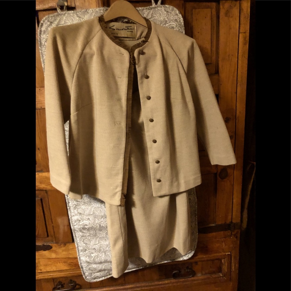 Siloulutta Roma by house for suburbia Two place Vintage suit.
